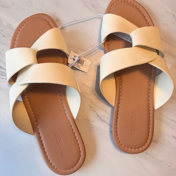 Old Navy Women’s Flat Linked Bone Color Low Heel  Sandals  Sz 7 NWT - Picture 5 of 5